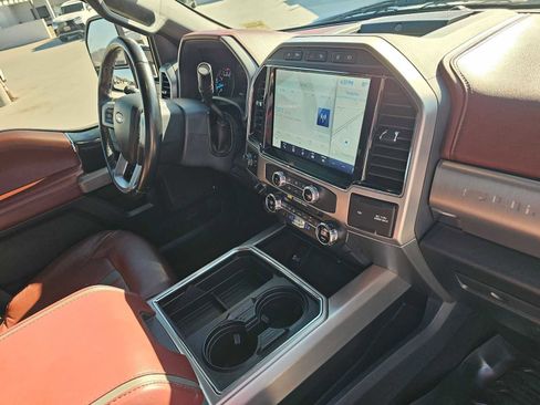 Used 2022 Ford F350 Platinum AWD/4WD image 11