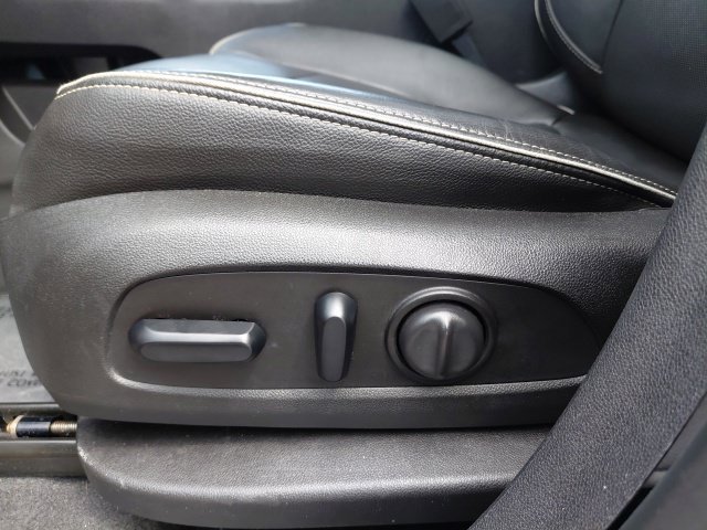 Used 2019 GMC Terrain Denali w/ Advanced Safety Package FWD image 20