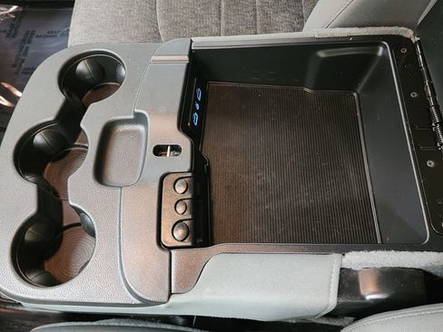 Used 2019 RAM 1500 Big Horn image 22