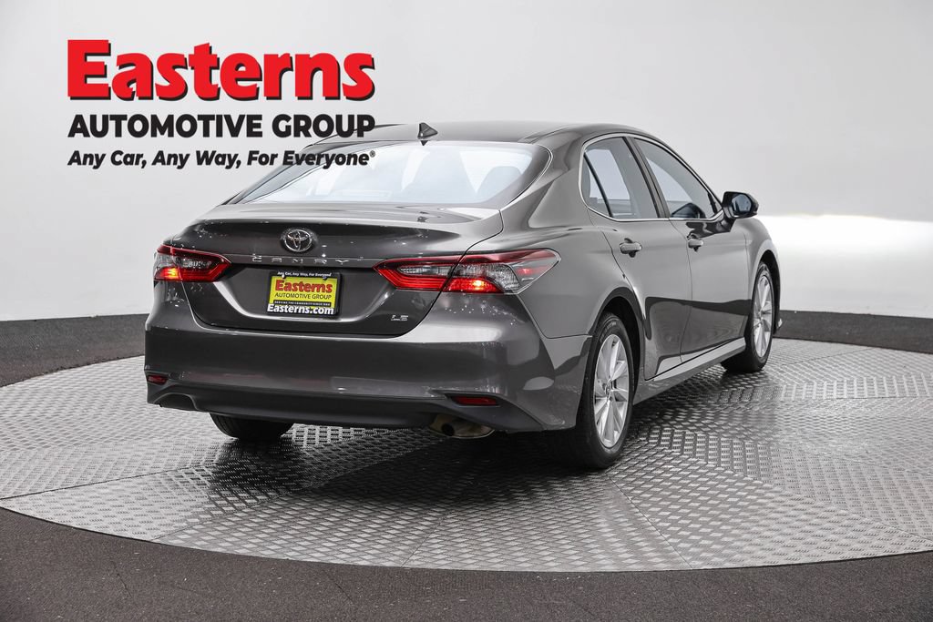 Used 2024 Toyota Camry LE FWD image 7