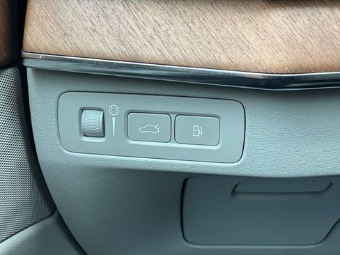 Used 2022 Volvo XC90 T8 Inscription Expression image 14