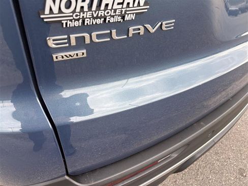 Used 2025 Buick Enclave Preferred AWD/4WD image 5