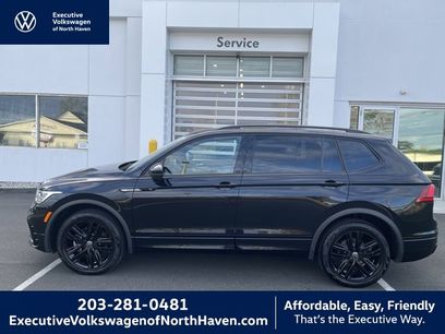Certified 2022 Volkswagen Tiguan SE R-Line
