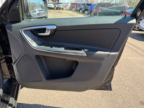 Used 2013 Volvo XC60 T6 image 25