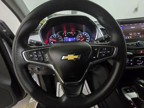 Used 2020 Chevrolet Equinox LT AWD/4WD image 21