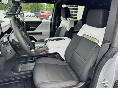 New 2025 GMC Hummer EV 3X w/ Extreme Off-Road Package image 14