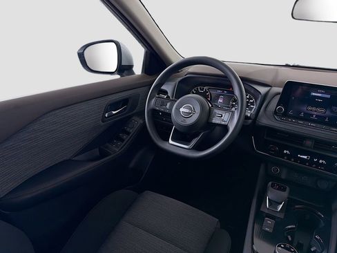 Used 2023 Nissan Rogue SV AWD/4WD image 22