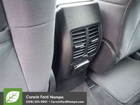 Used 2017 Ford C-MAX SE image 26