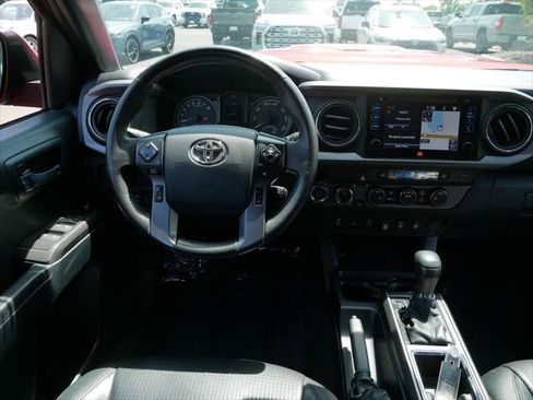 Certified 2019 Toyota Tacoma TRD Sport w/ TRD Premium Sport Package AWD/4WD image 13