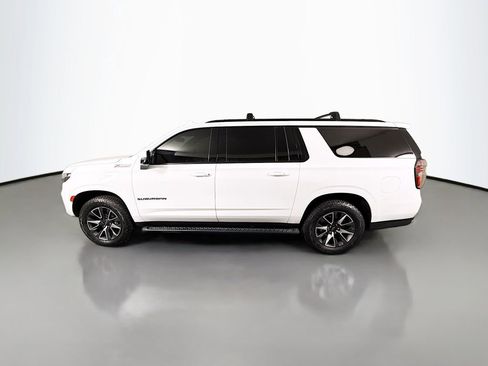 Used 2022 Chevrolet Suburban Z71 w/ Z71 Off-Road Package image 4