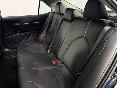 Used 2019 Toyota Camry XSE image 16