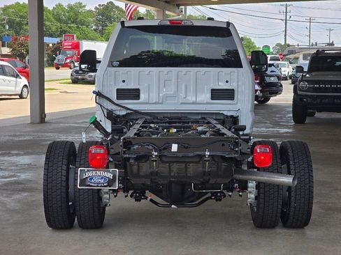 New 2025 Ford F450 XLT image 25