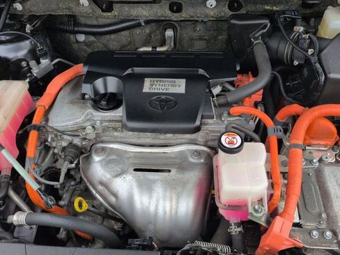 Used 2018 Toyota RAV4 XLE w/ Convenience Package image 32