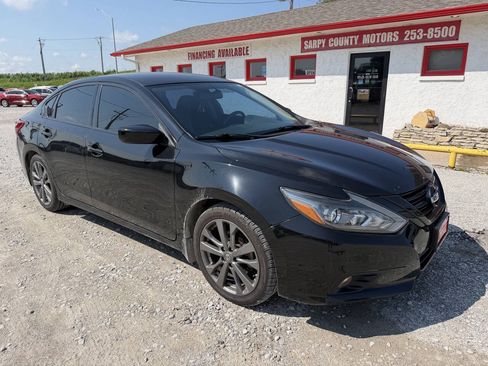 Used 2018 Nissan Altima 2.5 SR w/ SR Special Edition FWD image 1