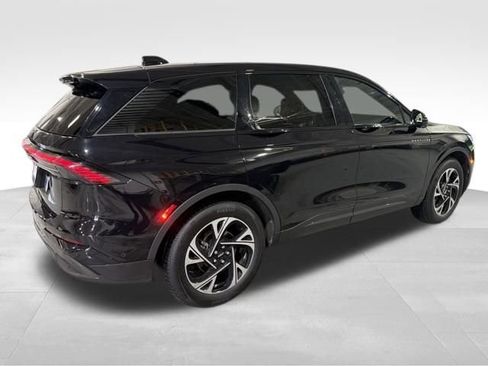 Used 2024 Lincoln Nautilus Premier w/ Equipment Group 102A image 7