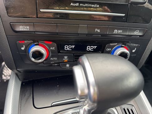 Used 2017 Audi Q5 2.0T Premium Plus w/ Technology Package image 26