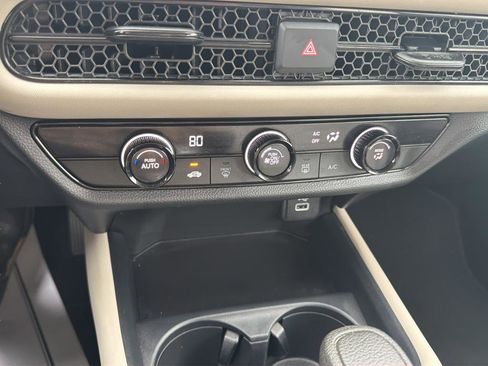 Used 2025 Honda HR-V LX image 26