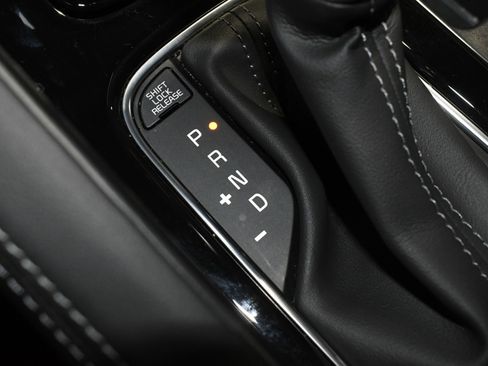 Used 2022 Kia Telluride SX w/ SX Prestige Package image 40