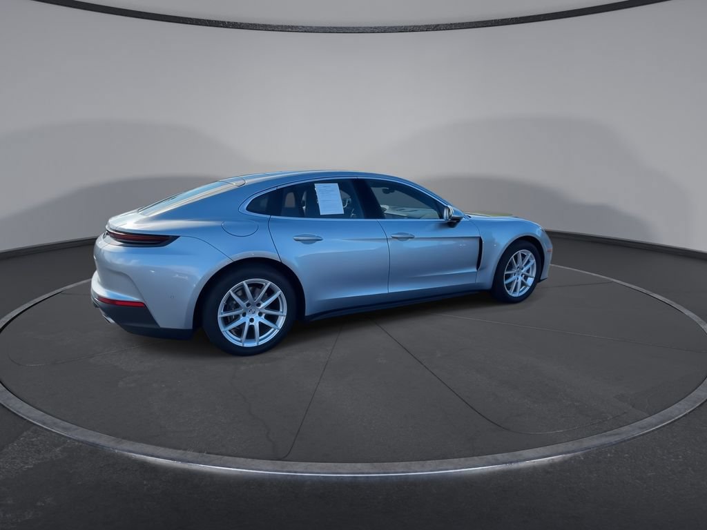 Used 2026 Porsche Panamera w/ Premium Package RWD image 9