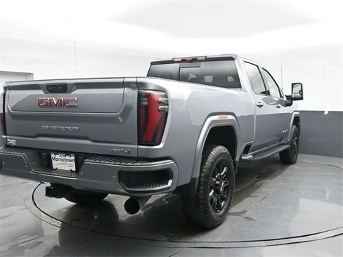 Used 2024 GMC Sierra 2500 AT4 w/ AT4 Premium Plus Package image 14