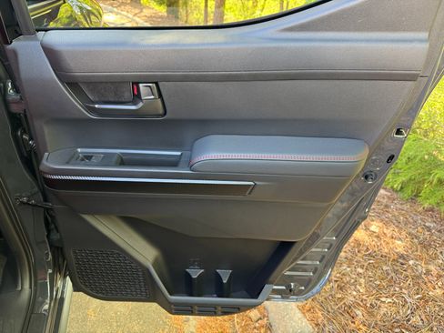 Used 2025 Toyota Tacoma TRD Pro image 61