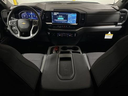 New 2026 Chevrolet Silverado 1500 LT w/ Z71 Off-Road Package AWD/4WD image 10