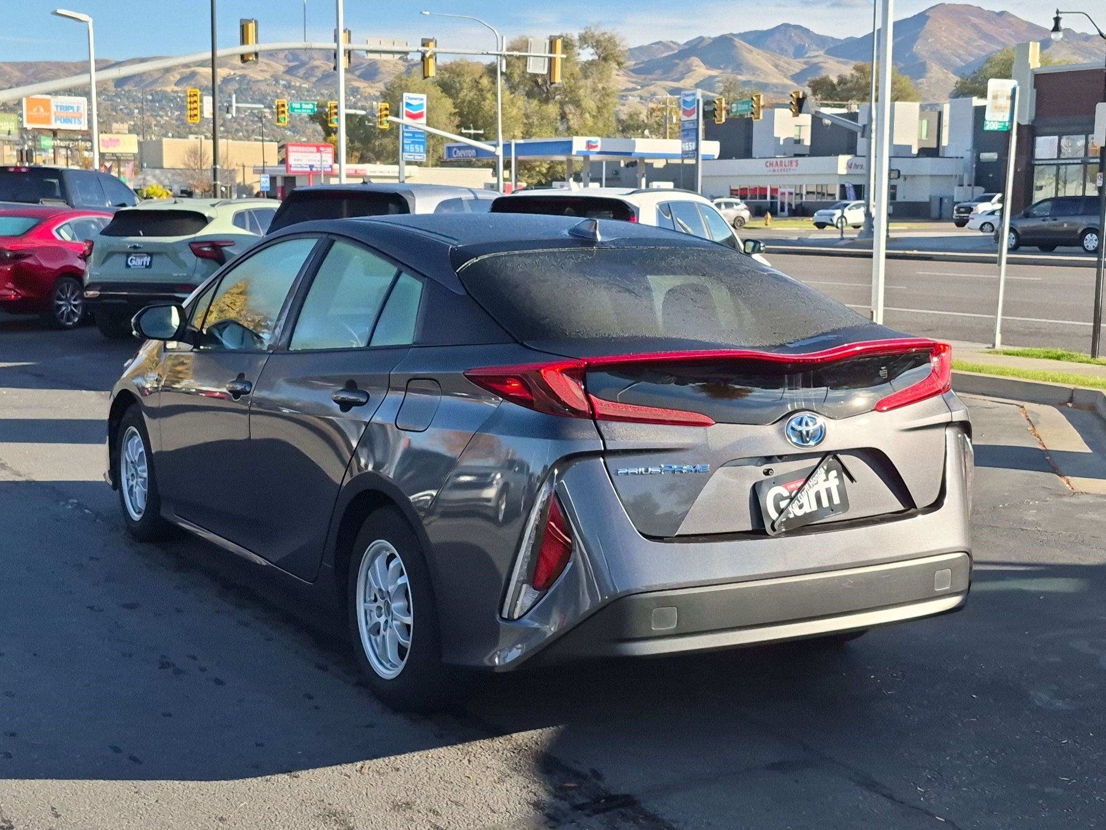 Used 2017 Toyota Prius Prime Premium w/ Carpet Mat Package FWD image 8