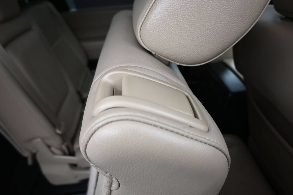 Used 2019 Toyota Sequoia Limited w/ Safety & Convenience Package AWD/4WD image 53