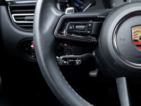 Certified 2024 Porsche Macan S image 15