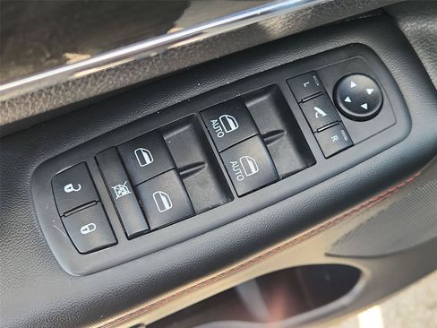 Used 2020 Jeep Grand Cherokee Trailhawk w/ Premium Lighting Group AWD/4WD image 24