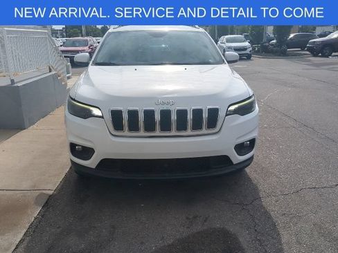 Used 2019 Jeep Cherokee Limited FWD image 11