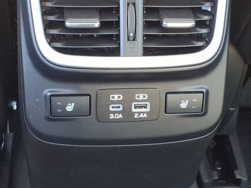 Used 2023 Subaru Legacy Limited AWD/4WD image 16