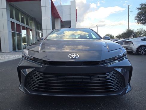 New 2026 Toyota Camry LE image 2