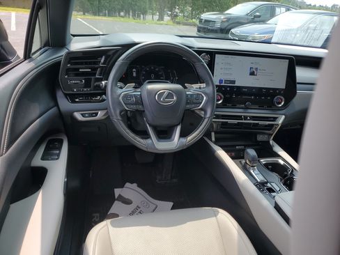 Used 2024 Lexus RX 350h w/ Convenience Package AWD/4WD image 10