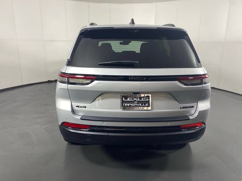 Used 2025 Jeep Grand Cherokee Limited w/ Luxury Tech Group II AWD/4WD image 7