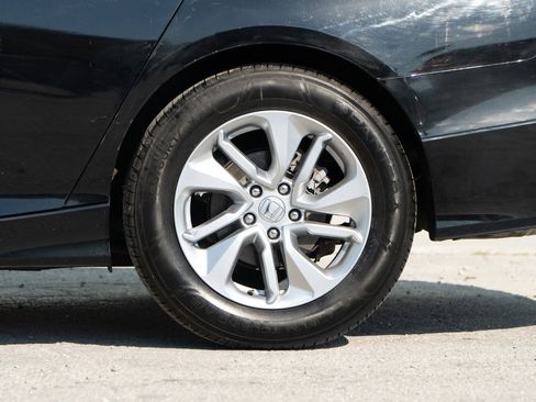 Used 2019 Honda Accord LX image 9