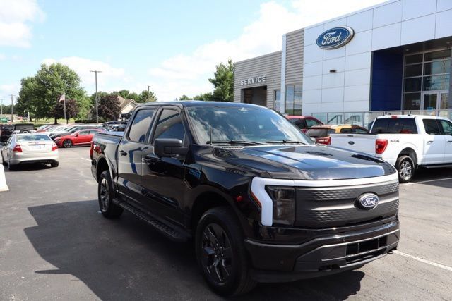 Used 2024 Ford F150 Lightning Flash w/ Max Trailer Tow Package AWD/4WD image 10