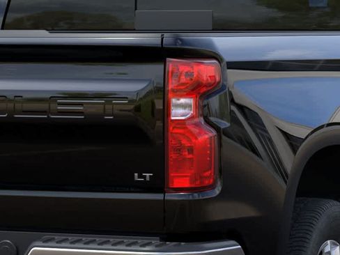 New 2026 Chevrolet Silverado 1500 LT w/ Z71 Off-Road Package AWD/4WD image 11
