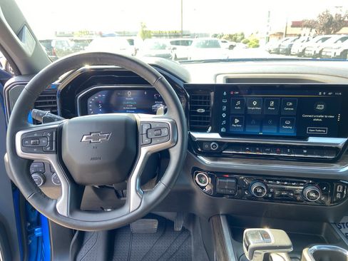 Used 2025 Chevrolet Silverado 1500 RST w/ True North Edition Plus AWD/4WD image 9