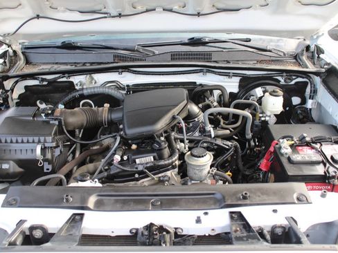 Used 2022 Toyota Tacoma SR image 16