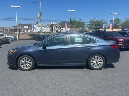 Used 2017 Subaru Legacy 2.5i Premium AWD/4WD image 7