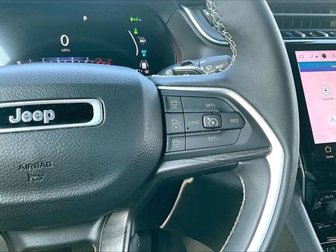 Used 2024 Jeep Grand Cherokee Limited 4xe AWD/4WD image 18