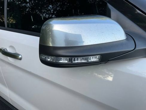 Used 2019 Ford Explorer Platinum AWD/4WD image 4