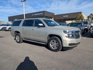 Used 2017 Chevrolet Suburban LT video 1