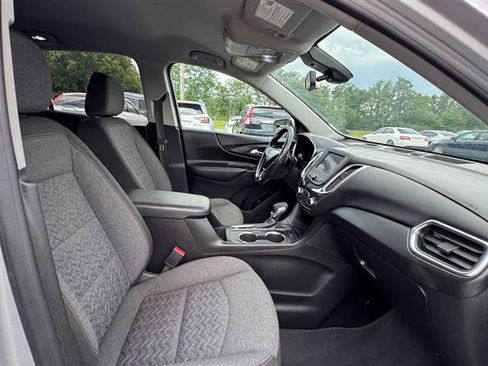 Used 2022 Chevrolet Equinox LT w/ Driver Convenience Package FWD image 39