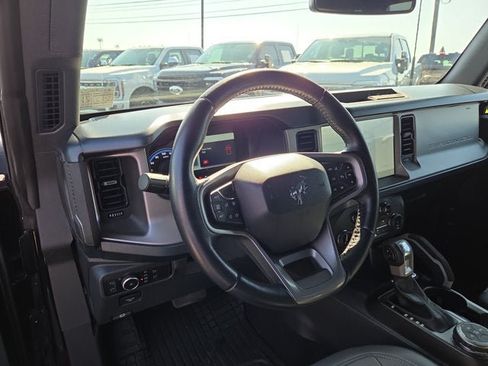 Used 2022 Ford Bronco Outer Banks AWD/4WD image 8