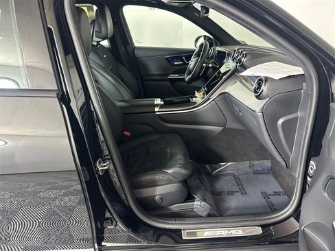 Used 2025 Mercedes-Benz GLC 43 AMG 4MATIC image 14