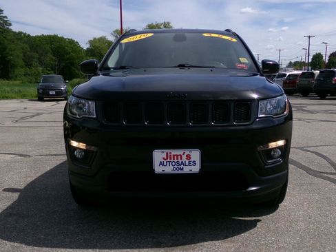 Used 2019 Jeep Compass Latitude AWD/4WD image 4