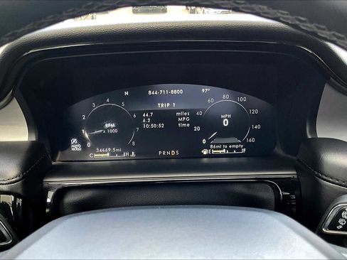 Used 2021 Lincoln Nautilus AWD w/ Equipment Group 101A image 26