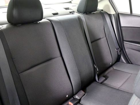 Used 2013 MAZDA MAZDA3 i Sport image 23